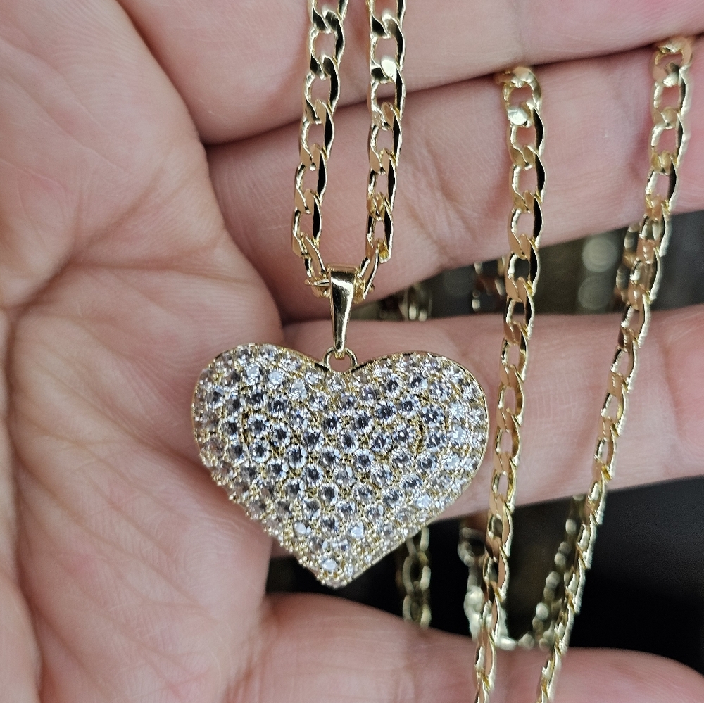 Gold Heart Pendant Necklace